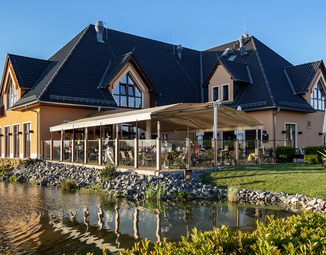 Restaurant Seeperle im Seepark Auenhain - Gastronomie in der Leipzig Region Das Restaurant Seeperle liegt idyllisch am Markkleeberger See, ausflugsziel, restaurant