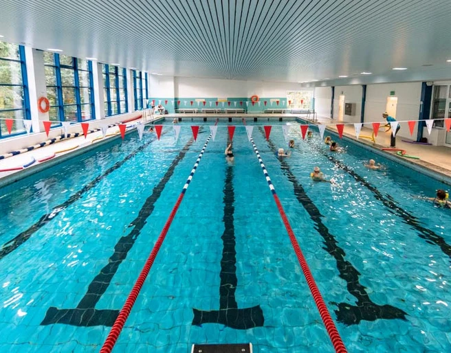 Schwimmhalle Nordost - Hallenbäder in Leipzig
