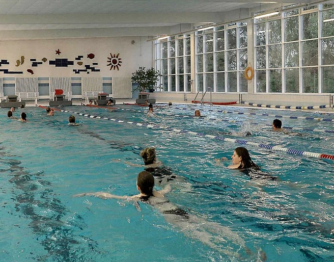 Schwimmhalle Südost - Hallenbäder in Leipzig