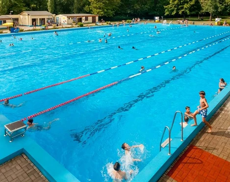 Sommerbad Kleinzschocher - Freibäder in Leipzig