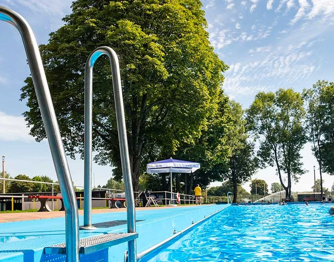 Sommerbad Südost - Freibäder in Leipzig