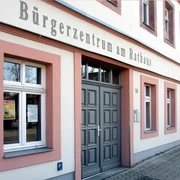 Tourist- und Bürgerinformation Frohburg Die Tourist-Information Frohburg ist direkt am Markt gelegen und nicht verfehlbar.