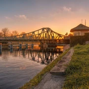Deichbrücke in Wilhelmshaven
