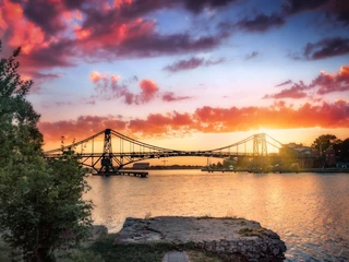 Kaiser-Wilhelm-Brücke roter Himmel