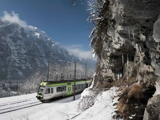 bls-loetschberg-route-blausee-winter-schnee.jpg