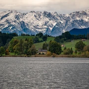 Riegsee mit Bergen@Thomas Rychly (1).jpg