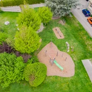 Spielplatz Haus Schönstatt.jpg Luftaufnahme vom Spielplatz Haus SchönstattAerial view of the playground at Haus SchönstattVue aérienne du terrain de jeux Haus Schönstatt