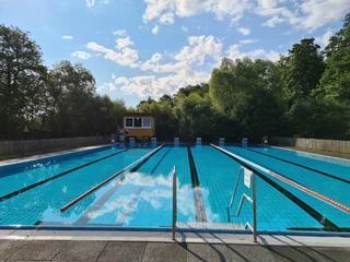 Schwimmerbecken