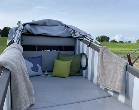 Innenansicht Schlafstrandkorb Dangast Innenansicht Schlafstrandkorb Dangast