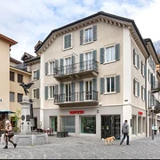 Raiffeisenbank Aussenansicht.jpg