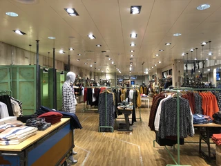 Bayard Innenansicht-1.jpg