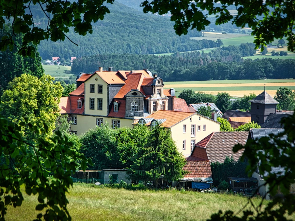 Blick auf das Schloss Riede