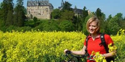 csm_schloss-eisenbach-radfahrerin_f35d958e49