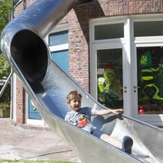 POI_Kinderspielhaus-Seepferdchen-rutsche.jpg