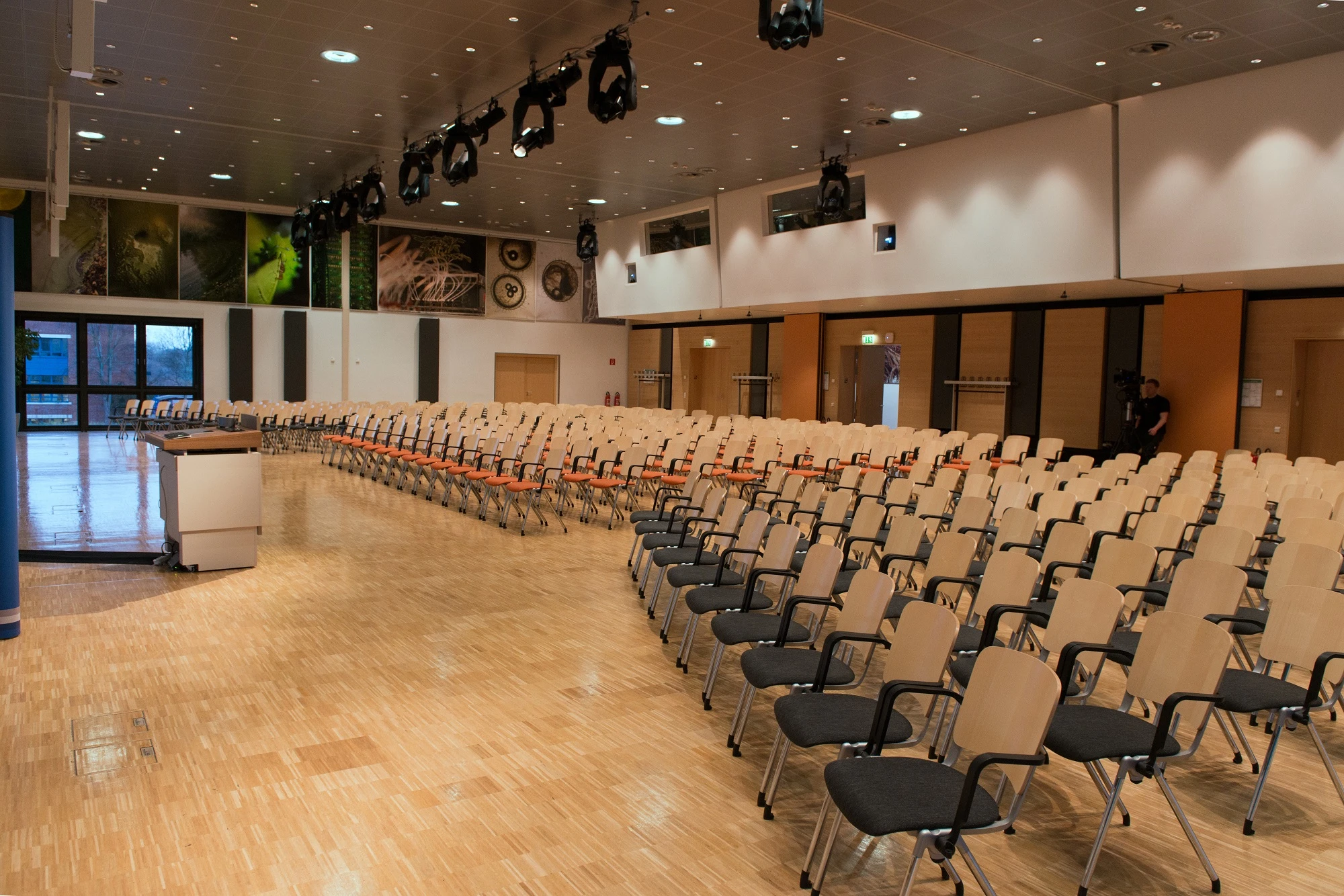 Leipziger KUBUS: venue with meeting room Saal 1 for your meeting & conference in Leipzig