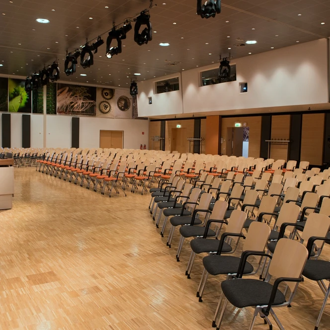 Leipziger KUBUS: venue with meeting room Saal 1 for your meeting & conference in Leipzig