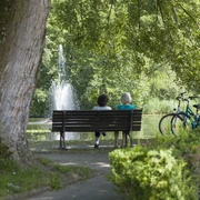 Radfahrer im Stadtpark Illertissen