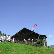Blick zur Burgl Hütte