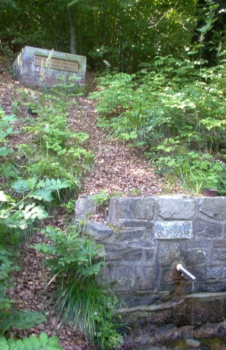 An dieser Quelle kommen wir vorbei.