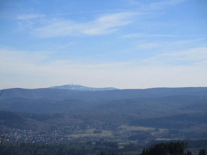 Auf luftigen Höhen reicht die Sicht weit ins Land