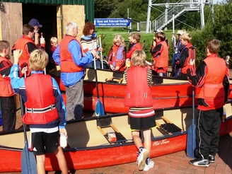 Einweisung einer Schulklasse