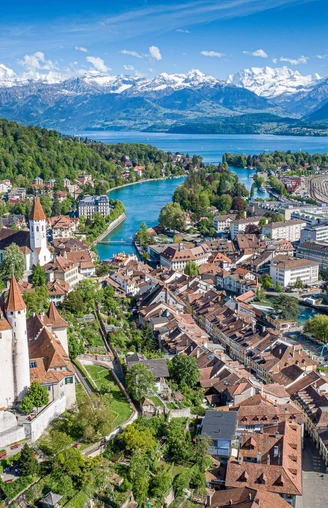 Château de Thun avec panorama