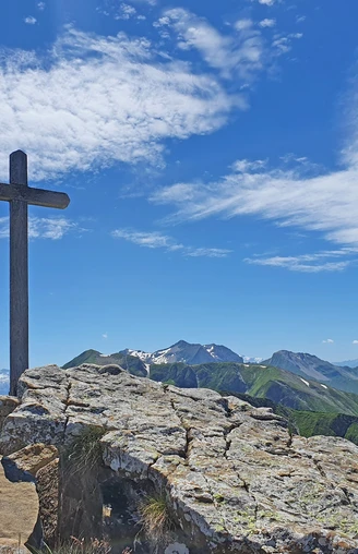 Das erreichte Ziel mit Gipfelkreuz