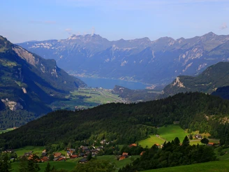 Blick vom Hasliberg zum Brienzersee.