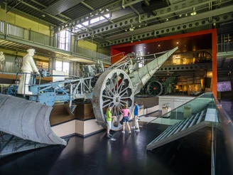 Emsland Moormuseum in Geeste – Mammut in Ausstellungshalle II ©TMN GmbH, Sabine Braun Fotografie-365 Europa, Deutschland, Niedersachsen, Emsland,
