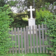 ahlsen-reineberg-privatfriedhof-01.jpg