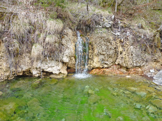 Schwarzbach Quellen im Naturpark Diemtigtal