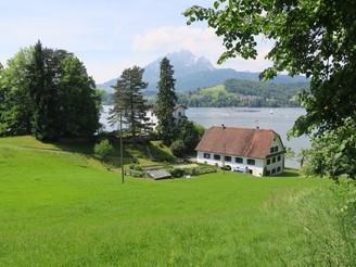 Aussicht vom Wanderweg Richtung Schloss Meggerhorn