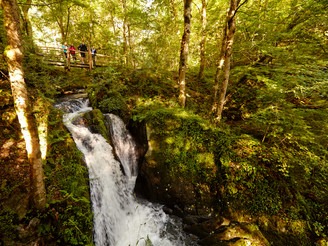 Atemberaubender Wasserfalls die "Rausch"