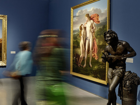 Ausstellungsraum im Museum der bildenden Künste Leipzig mit einem Gemälde an der Wand und einer Skulptur rechts daneben, Galerie, Kultureinrichtung