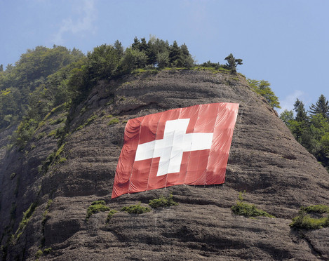 Grösste Schweizerfahne der Welt über der Rigi