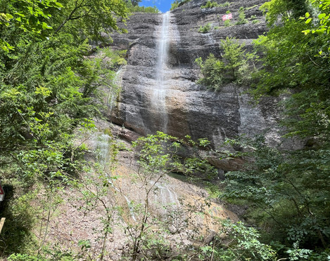 Wasserfall Vitznau.jpg