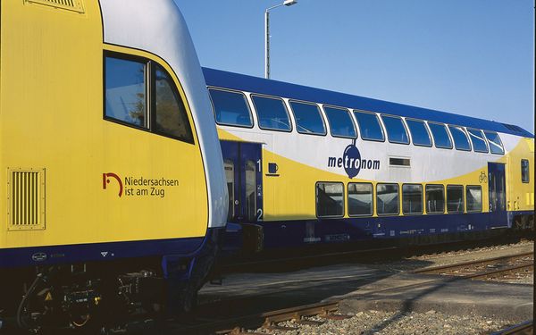 Der Metronom verkehrt halbstündlich nach Bremen und Hamburg