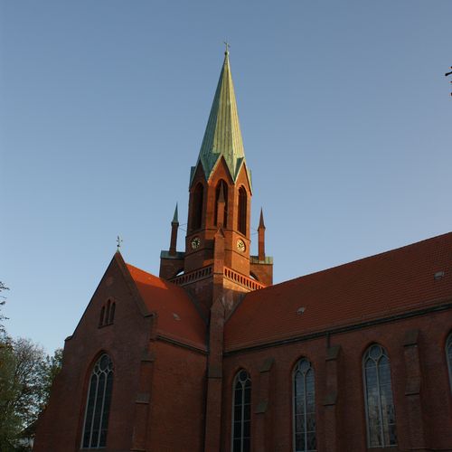 Außenansicht Christus- und Garnisonkirche