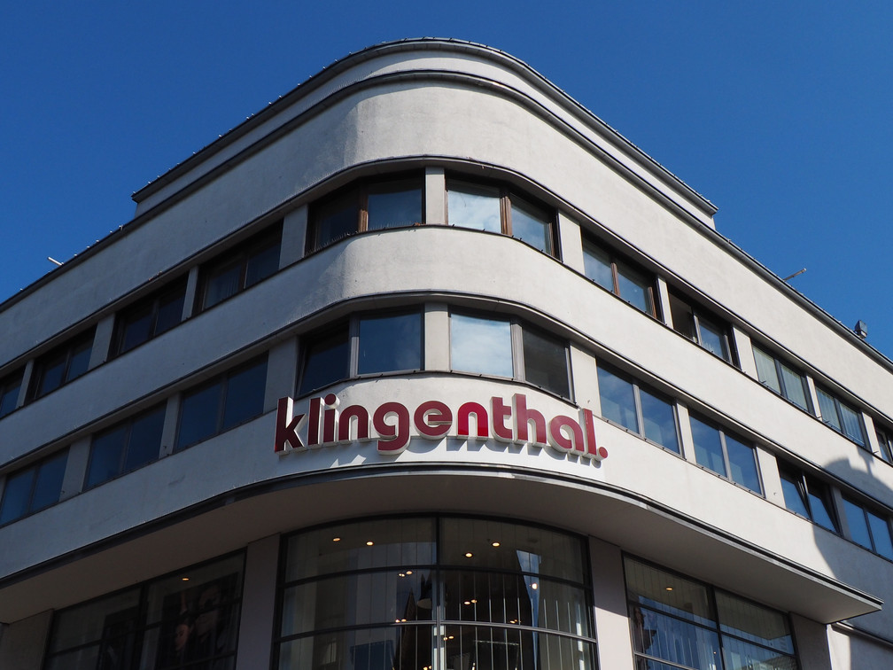 Fassade des Kaufhauses Klingenthal