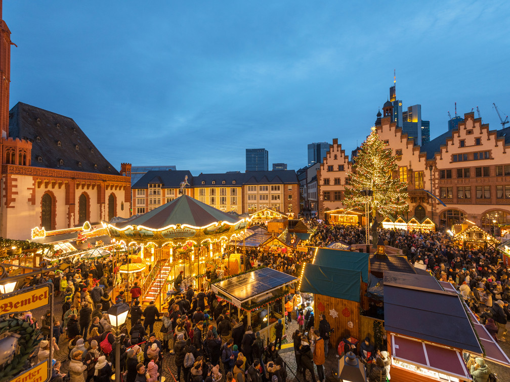 Frankfurt_Weihnachtsmarkt_©#visitfrankfurt, Holger Ullmann.jpg