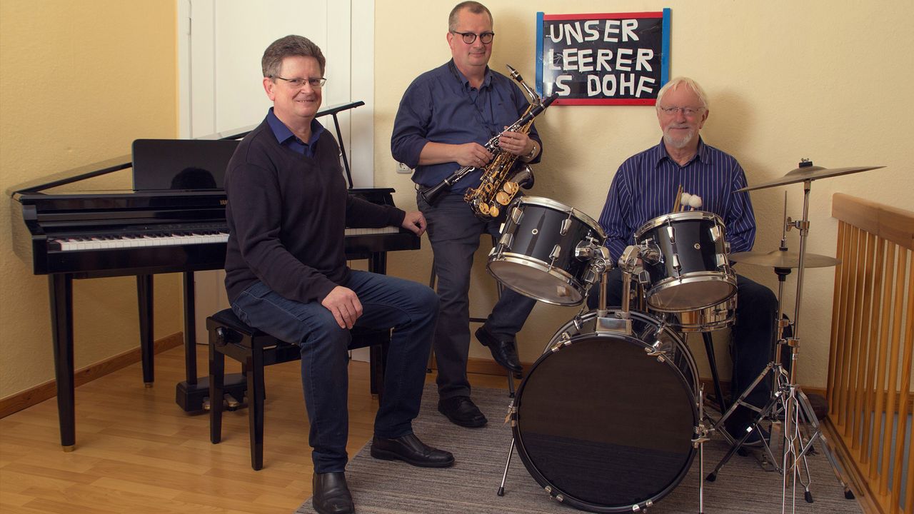 Bild zu Konzert im Löwensaal: Musikalischer Sommerbeginn mit den Jazzenden Lehrern 