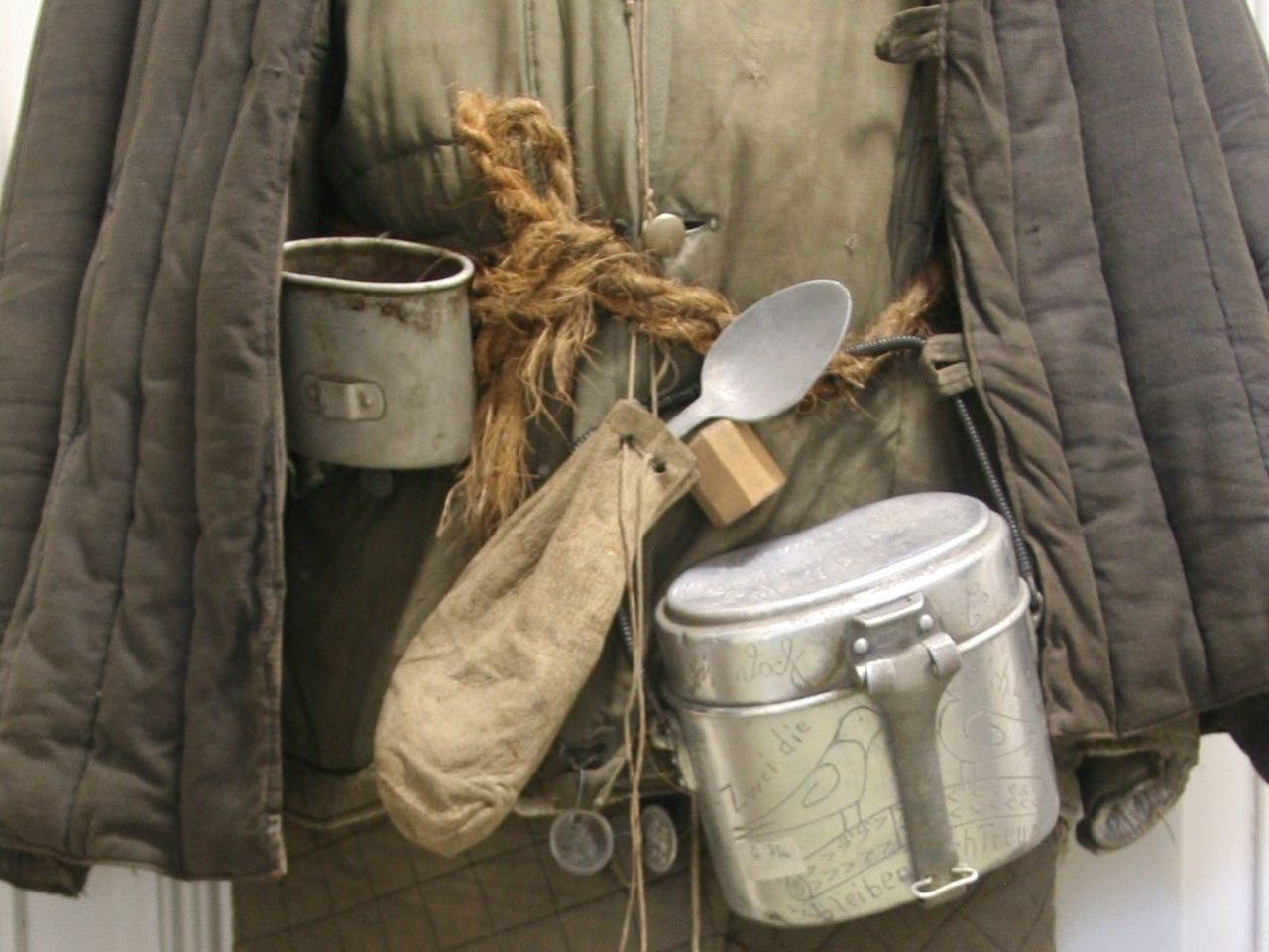 Bild vergrößern: celler-garnison-museum-uniform-1933-1945-a