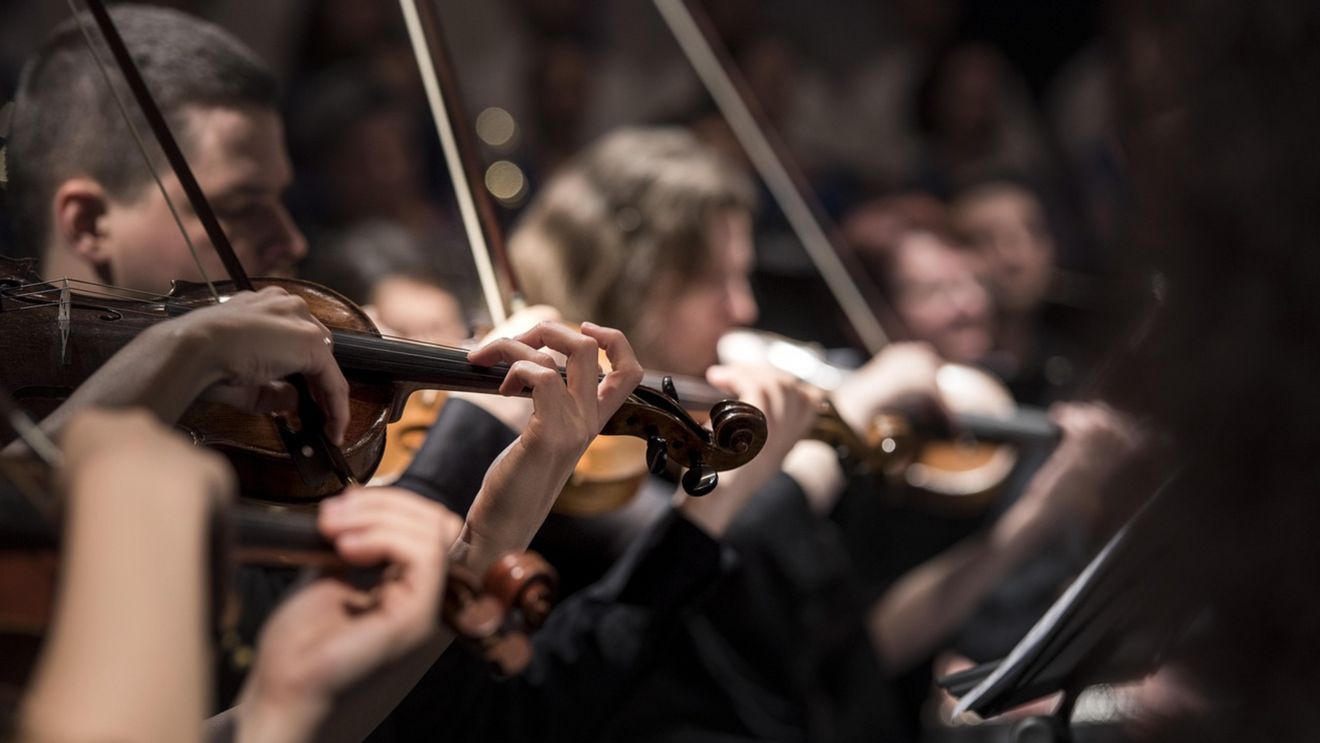 Die große Johann Strauss Revue – Das Neujahrskonzert