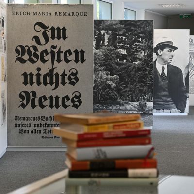 Ausstellung im Erich Remarque-Friedenszentrum