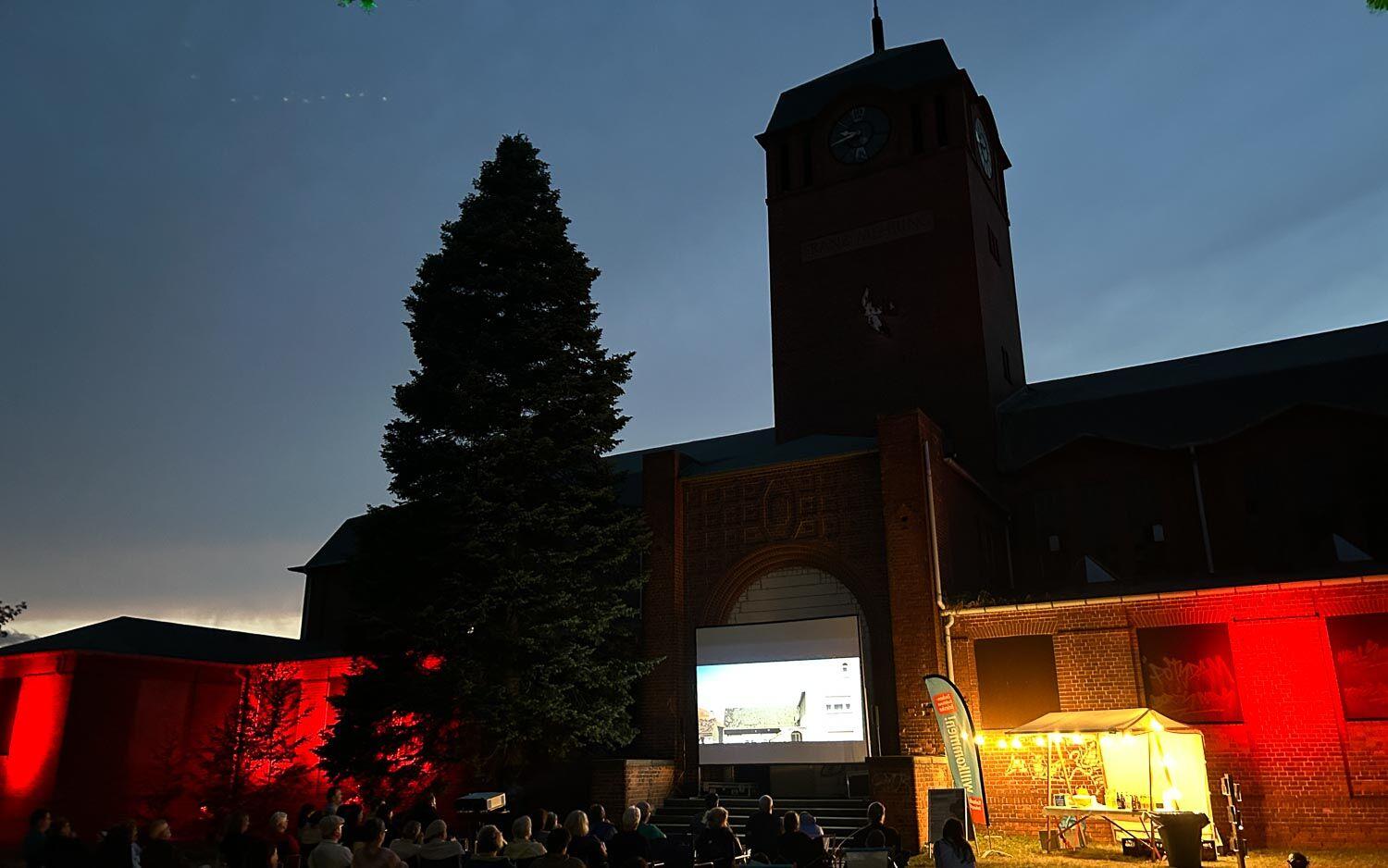 Freiluftkino am Zechenhaus Freiluftkino am Zechenhaus