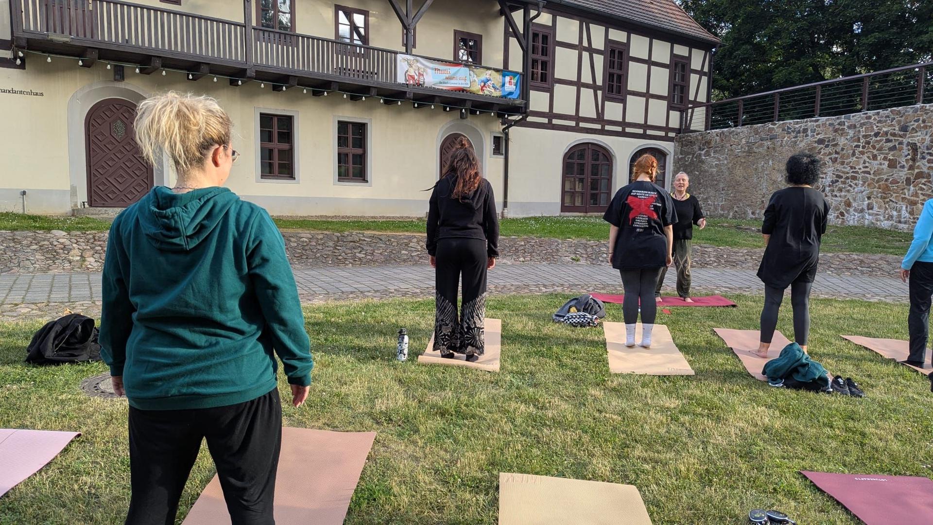 Yoga im Schloss Yoga im Schloss
