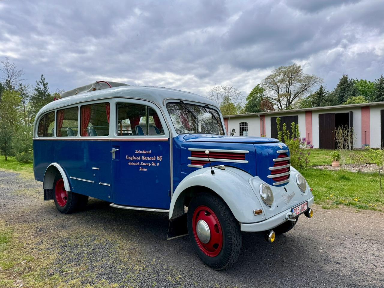 Oldtimerbus Garant (Quelle: Kastl) Oldtimerbus Garant (Quelle: Kastl)
