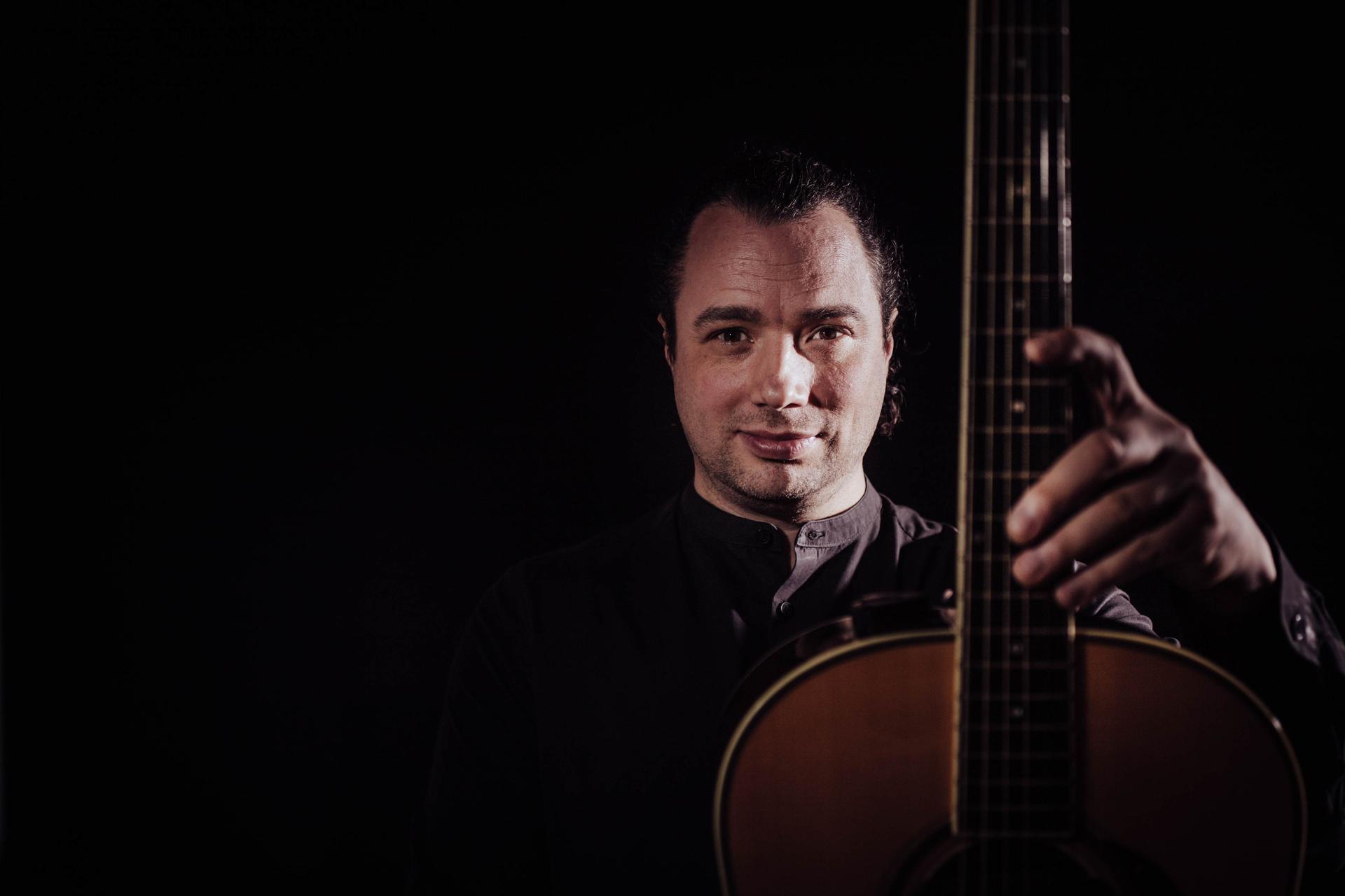 Matthias Ehrig - MEHR GITARRE (Quelle: © Andreas Matthes) Matthias Ehrig - MEHR GITARRE (Quelle: © Andreas Matthes)