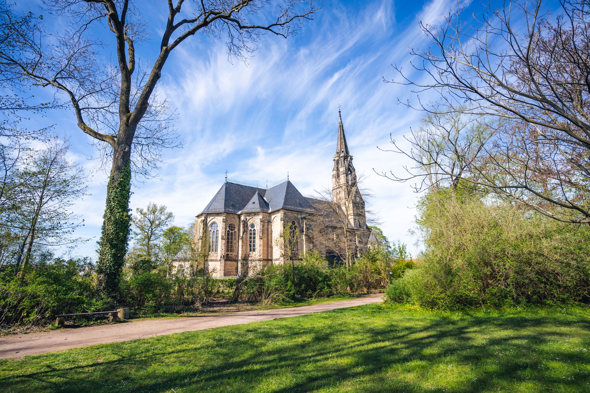 Schlosspark Planitz - Lukaskirche (Quelle: Oliver Göhler) Schlosspark Planitz - Lukaskirche (Quelle: Oliver Göhler)
