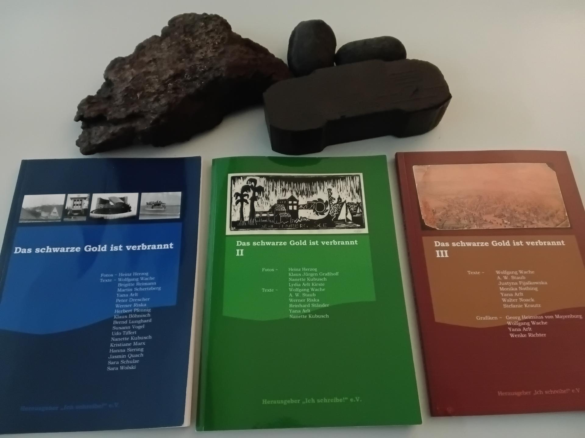 Buecher-DasSchwarzeGoldIstVerbrannt1-3 Buecher-DasSchwarzeGoldIstVerbrannt1-3